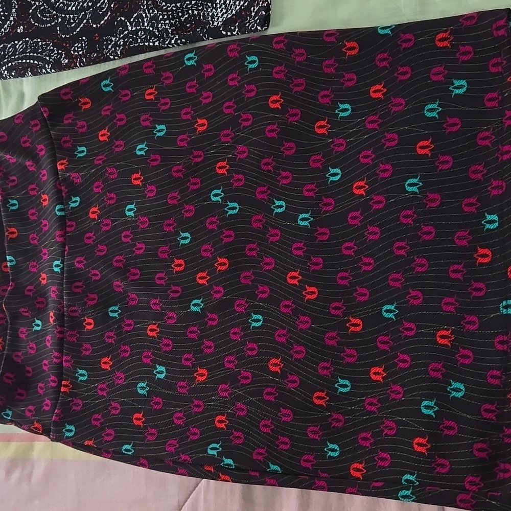 Two LuLaRoe Cassie skirts - Picture 5 of 15